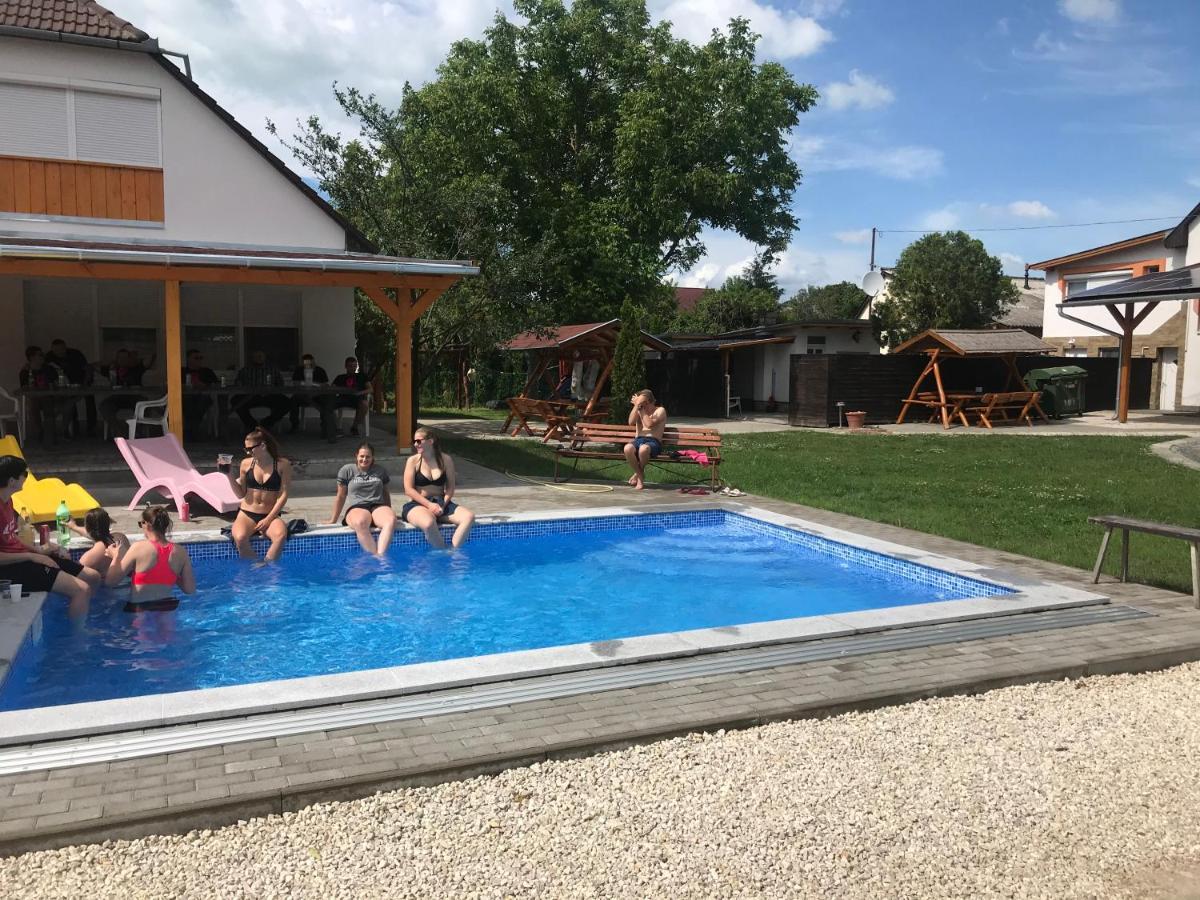 Nice Big House Balatonfenyves Exterior foto